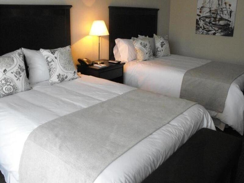 Howard Johnson Hotel & Convention Center Madariaga - Carilo Esterno foto